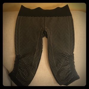 Lululemon cropped leggings